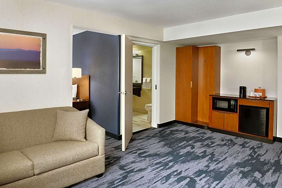 Fairfield Inn & Suites by Marriott Calgary Downtown