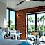 Flamboyan Hotel & Residences