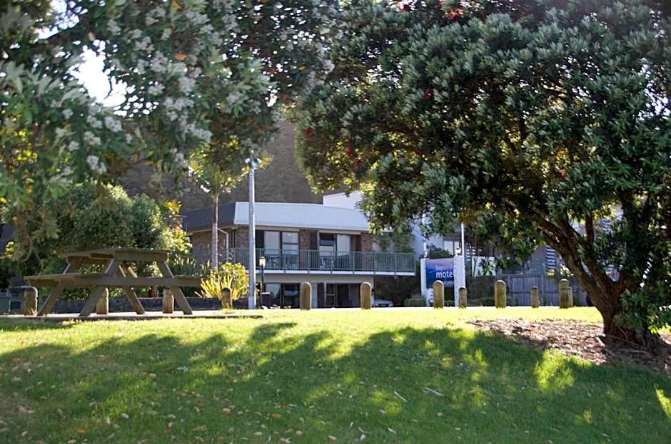 Bay Sands Seafront Studios