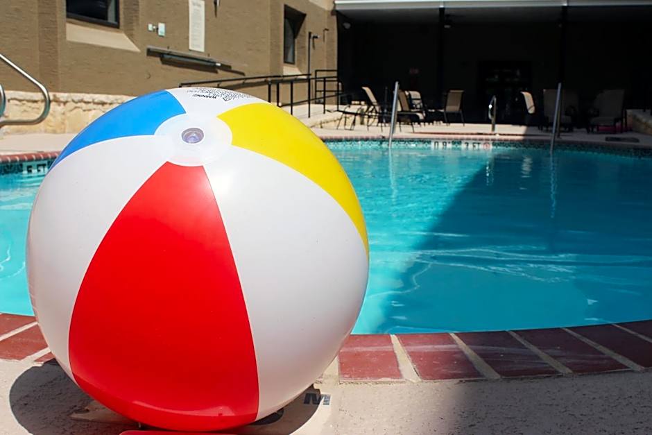 Country Inn & Suites by Radisson San Antonio Lackland AFB - SeaWorld Area