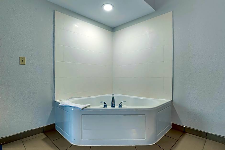 Comfort Suites Hattiesburg near University