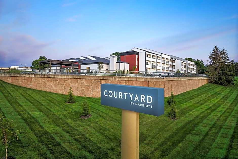 Courtyard by Marriott Kansas City Overland Park/Metcalf, South of College Boulevard