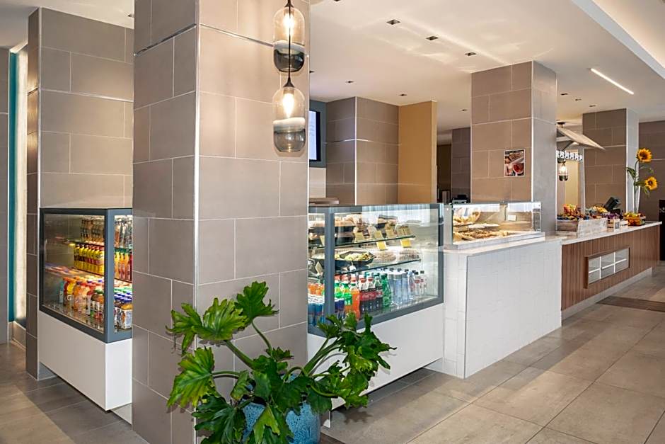 Holiday Inn Los Angeles - LAX Airport By IHG