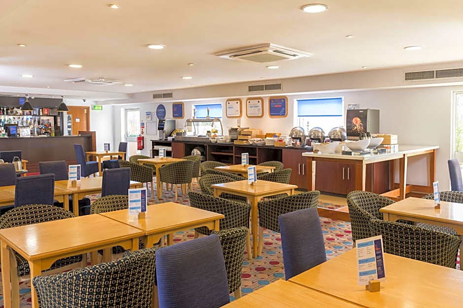Holiday Inn Express Birmingham Star City By IHG