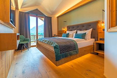 【稀少】Fine Hotels,Resorts & Spas Directory Laschenskyhof Hotel & Spa - Guest Reservations