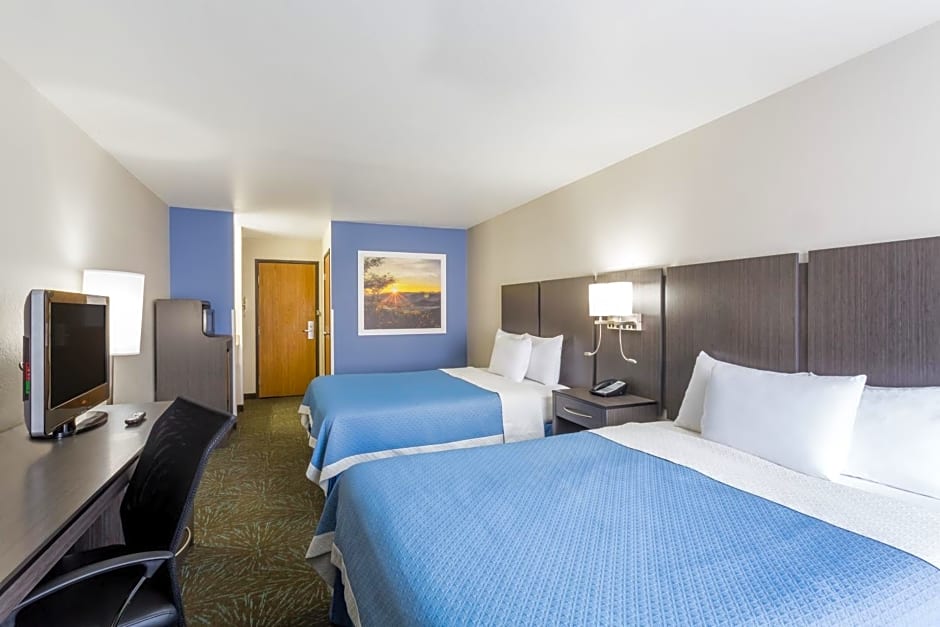 Days Inn & Suites by Wyndham East Flagstaff