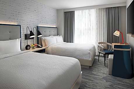 Double Room with Two Double Beds and View