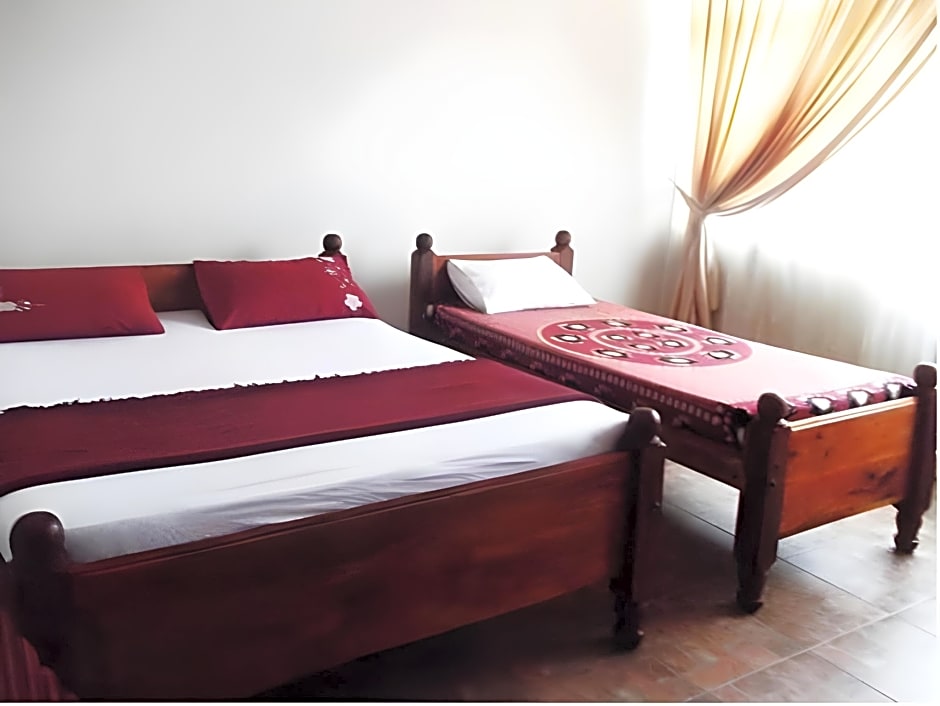 Majestic Tourist Hotel