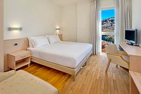 Quadruple Room with Garden View