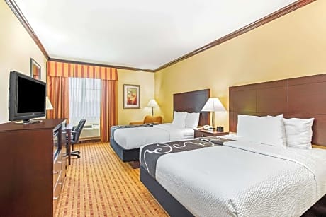 2 Queen Beds Non-Smoking