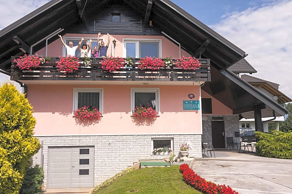 Rooms & Apartments Jana