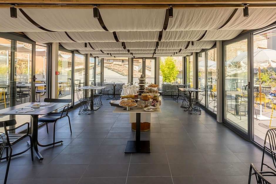 Hotel Priori Secret Garden
