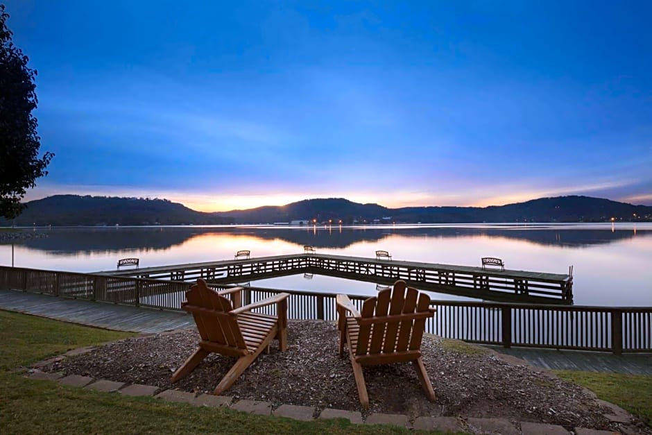 Wyndham Garden Lake Guntersville