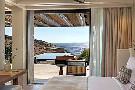 Elite Private Pool, 2 Bedroom Family Suite, Bedroom 1: 1 King, Bedroom 2: 1 King, Sea view