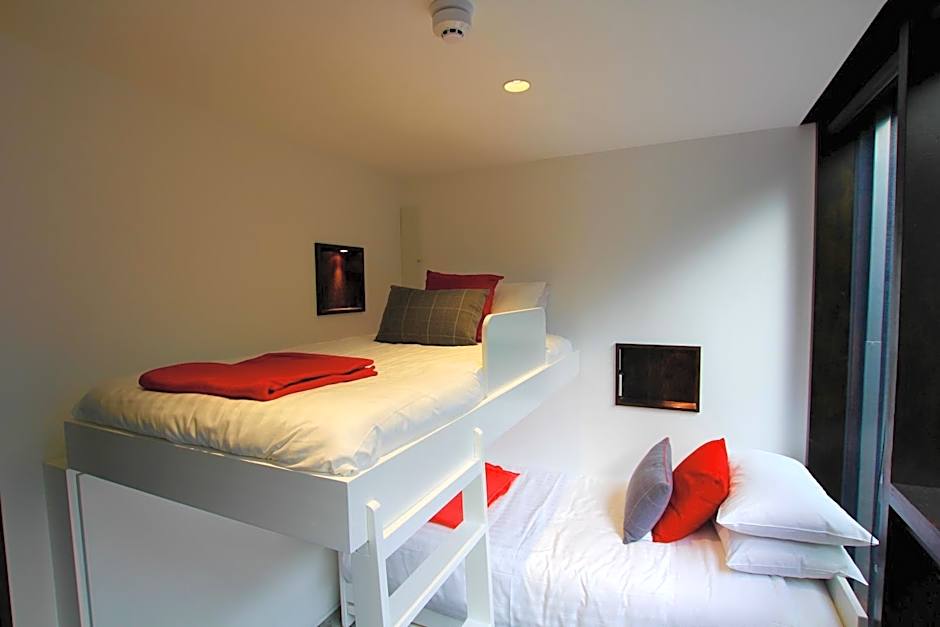 Old Bishop's Quarters