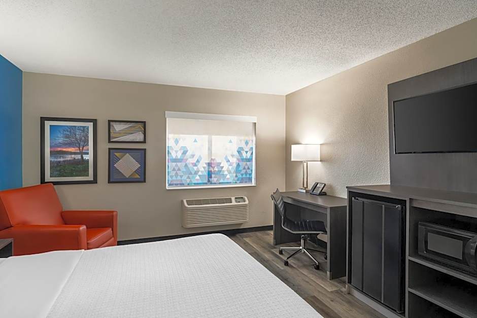 La Quinta Inn & Suites by Wyndham Chicago Tinley Park