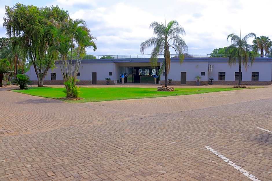 Oasis Hotel