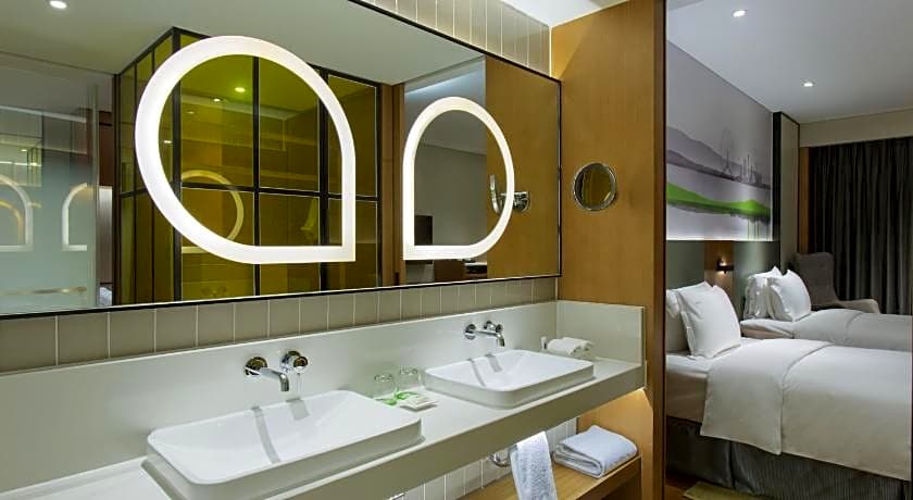 Holiday Inn Hotel & Suites Tianjin Downtown By IHG