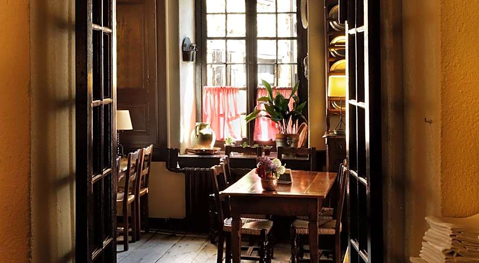 Hostellerie du Vieux Pérouges