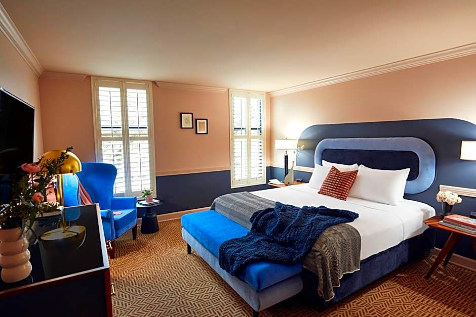 The Oliver Hotel Knoxville, by Oliver