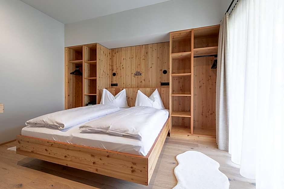das bleibt Alpine Suites