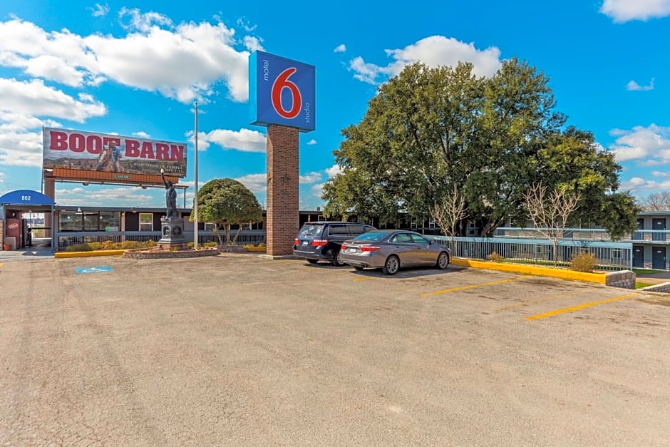 Motel 6-Temple, TX
