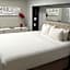 Travelodge Hotel & Convention Center by Wyndham Quebec City