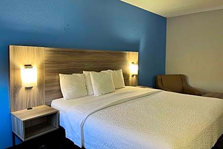 King Room - Disability Access/Non-Smoking