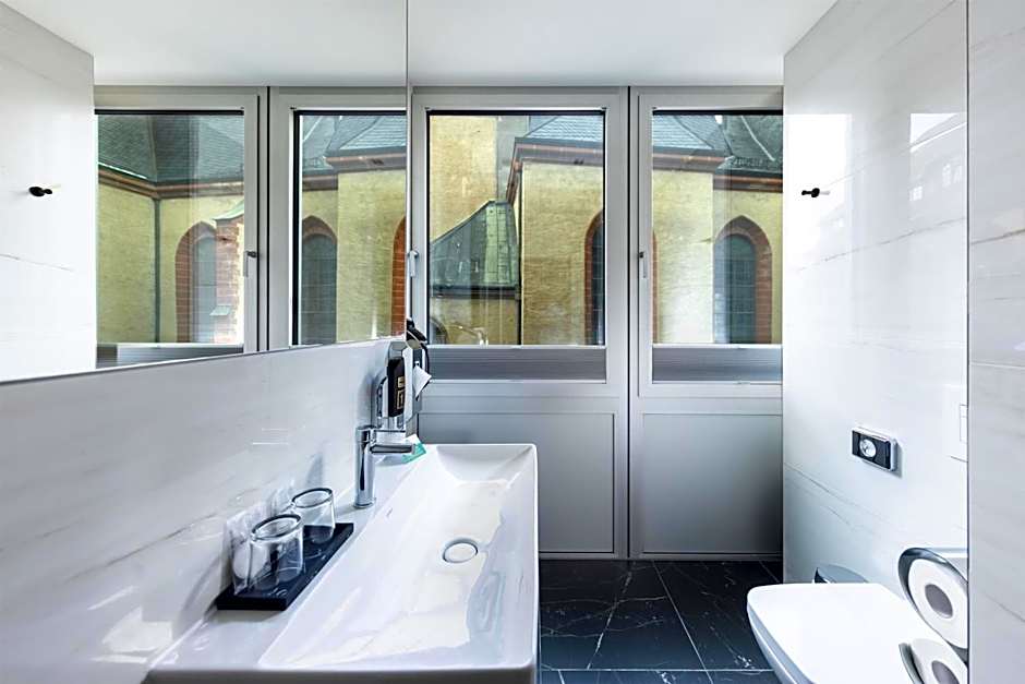 Best Western Premier Royal Blue - Adult only