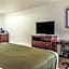 Cobblestone Hotel & Suites - Hutchinson