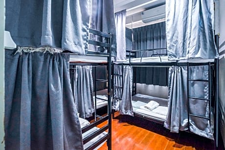 1 Person in Dormitory - Male Only