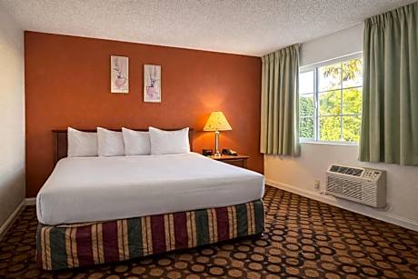 Queen Room - Disability Access