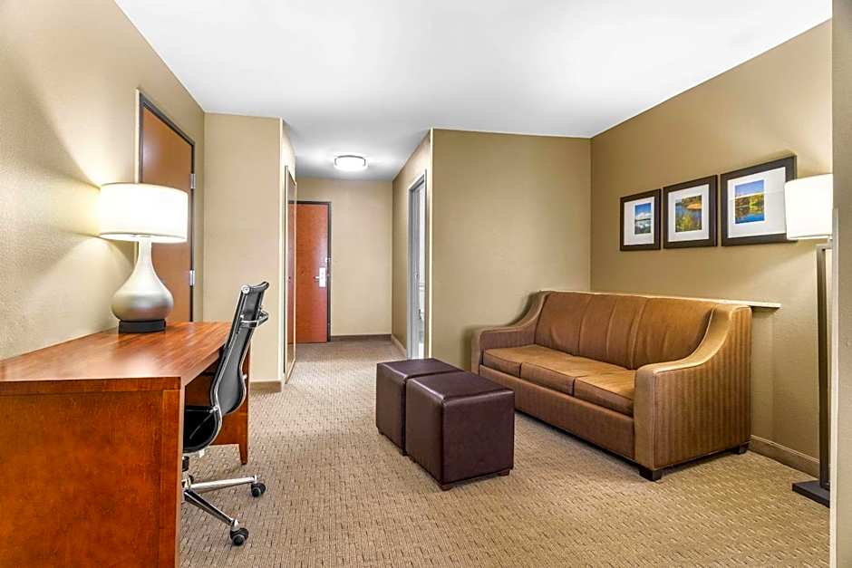 Comfort Suites Mount Vernon