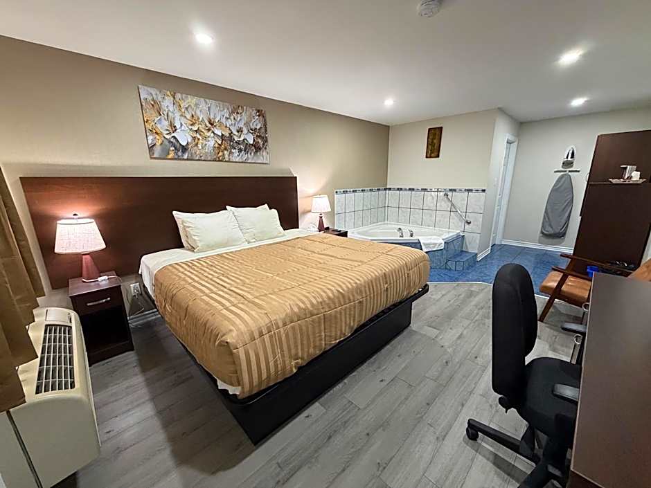 Perth Plaza Inn & Suites