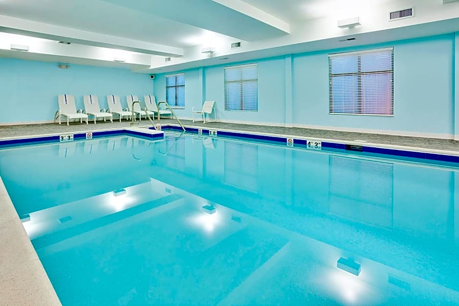 Holiday Inn Express Hotel & Suites Lebanon By IHG