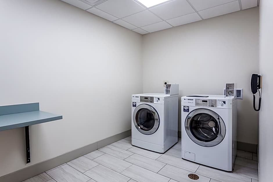 Holiday Inn Express & Suites Hammond By IHG