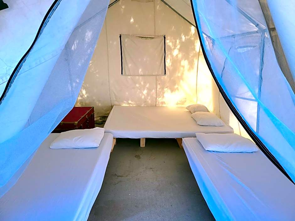 Panamint Springs Motel & Tents