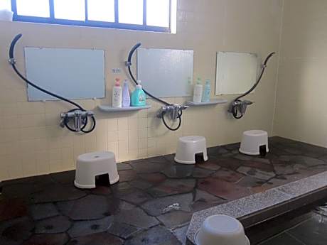 Single Room with Shared Bathroom