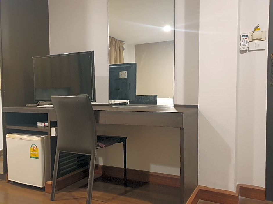 499 Hotel Ratchadapisek Bangkok