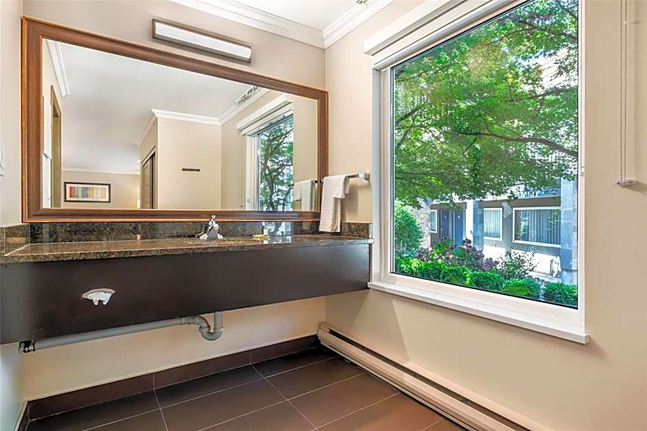 Best Western Plus Burnaby Hotel