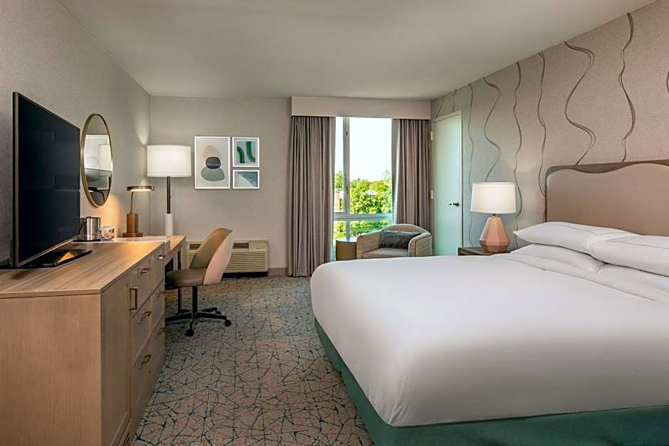 DoubleTree By Hilton Hotel And Conference Center Chicago North Shore