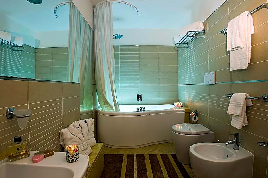 Mahara Hotel & Wellness