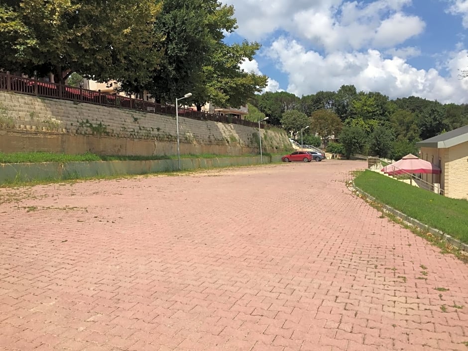 Park Polonezkoy Hotel