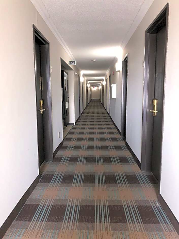 Countryside Inn & Suites Omaha East-Council Bluffs IA