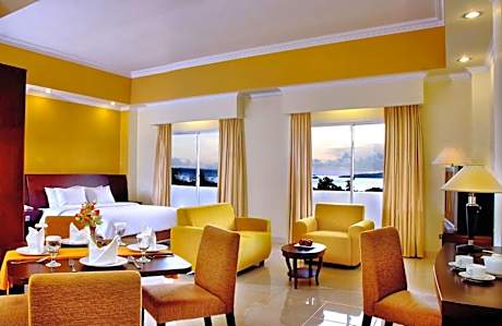 Deluxe Double or Twin Room with Ocean View