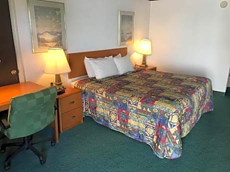 Loyalty Inn Maryville