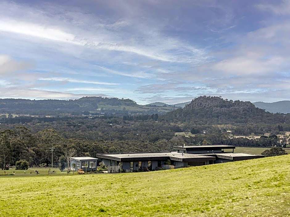 Hanging Rock Views