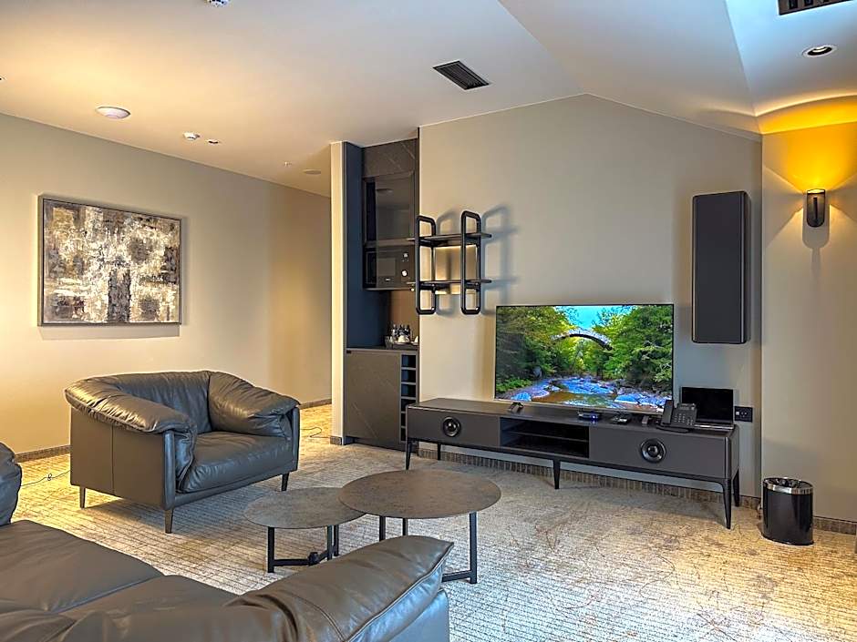 Chateau Mephis Kalaki