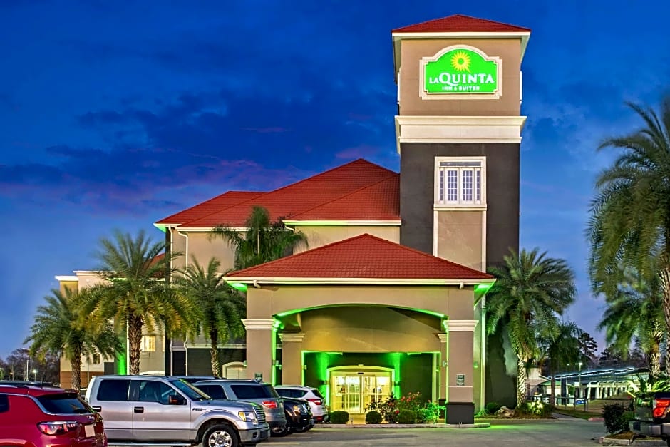 La Quinta Inn & Suites by Wyndham Lake Charles Casino Area