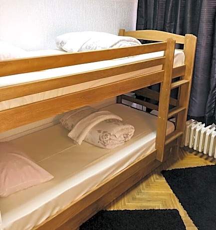 Basic Room 1 Twin Bed